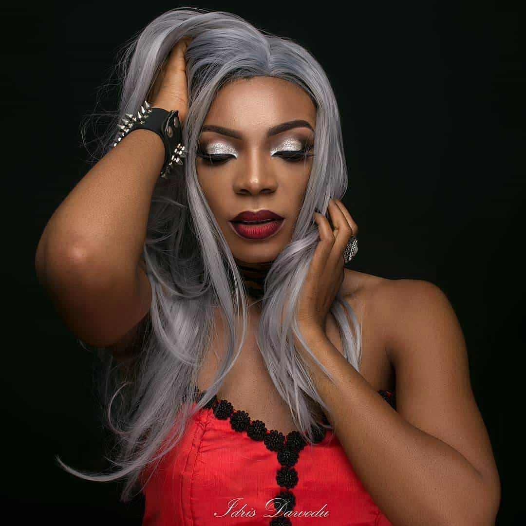 With “Ochukwu”, Clay finally finds her hybrid sound