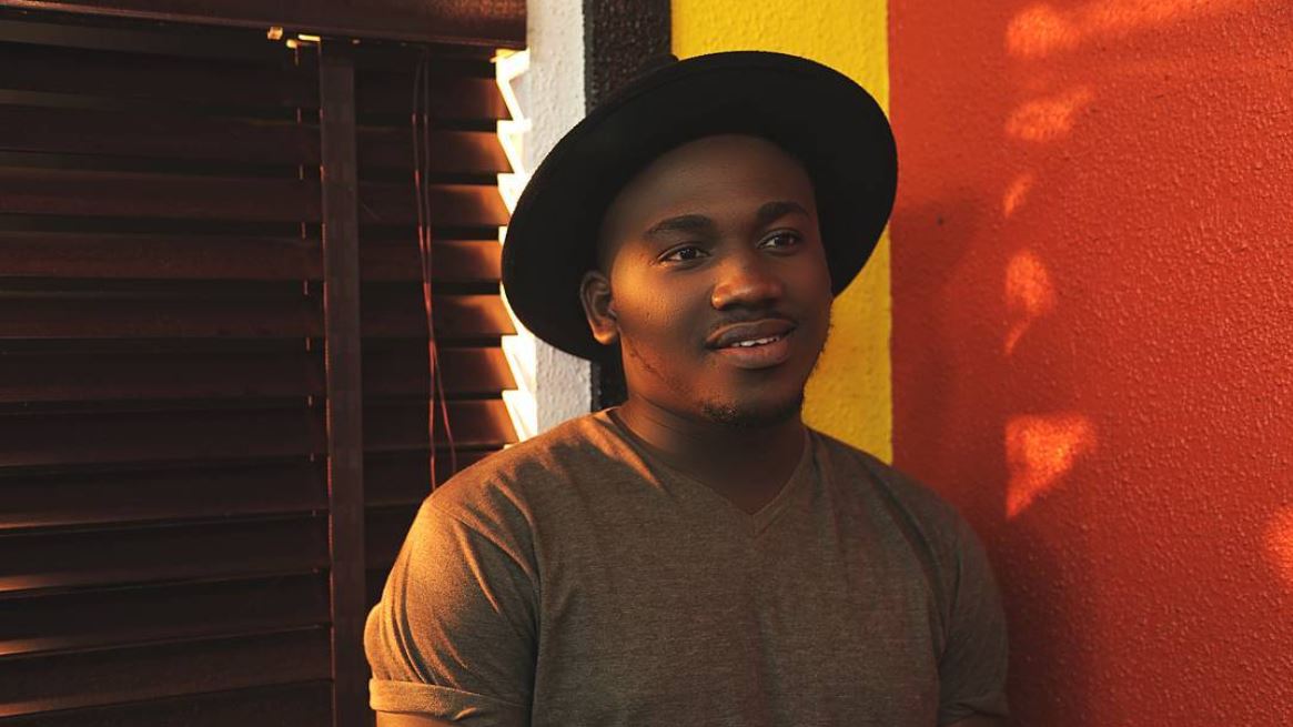 Savy delivers powerful engaging ballad on