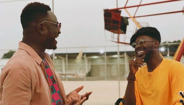 Listen to Moelogo and Adekunle Gold’s “Happy”