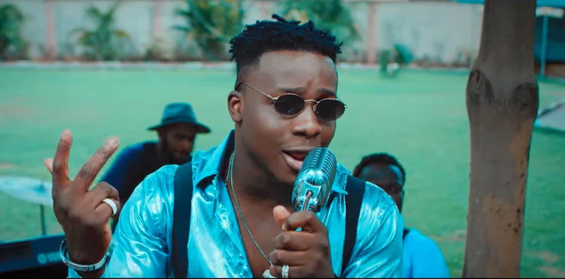 Koker’s first single for the year, “E Dey Your Body” comes with a romantic music video