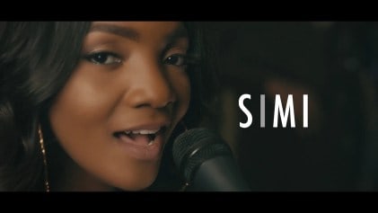Watch the Ebenezer Obey approved video for Simi’s ‘Aimoasiko’