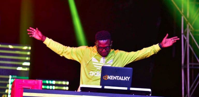 Skales, Yemi Alade and Harrysong share a melodic chemistry on DJ Kentalky’s “Looking For Me”